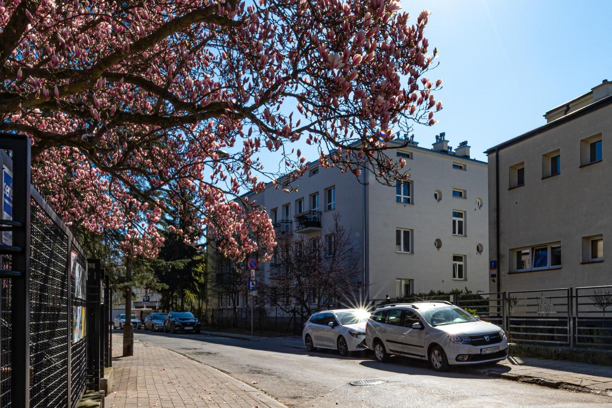 Superapart Genewska 3 Warschau Buitenkant foto